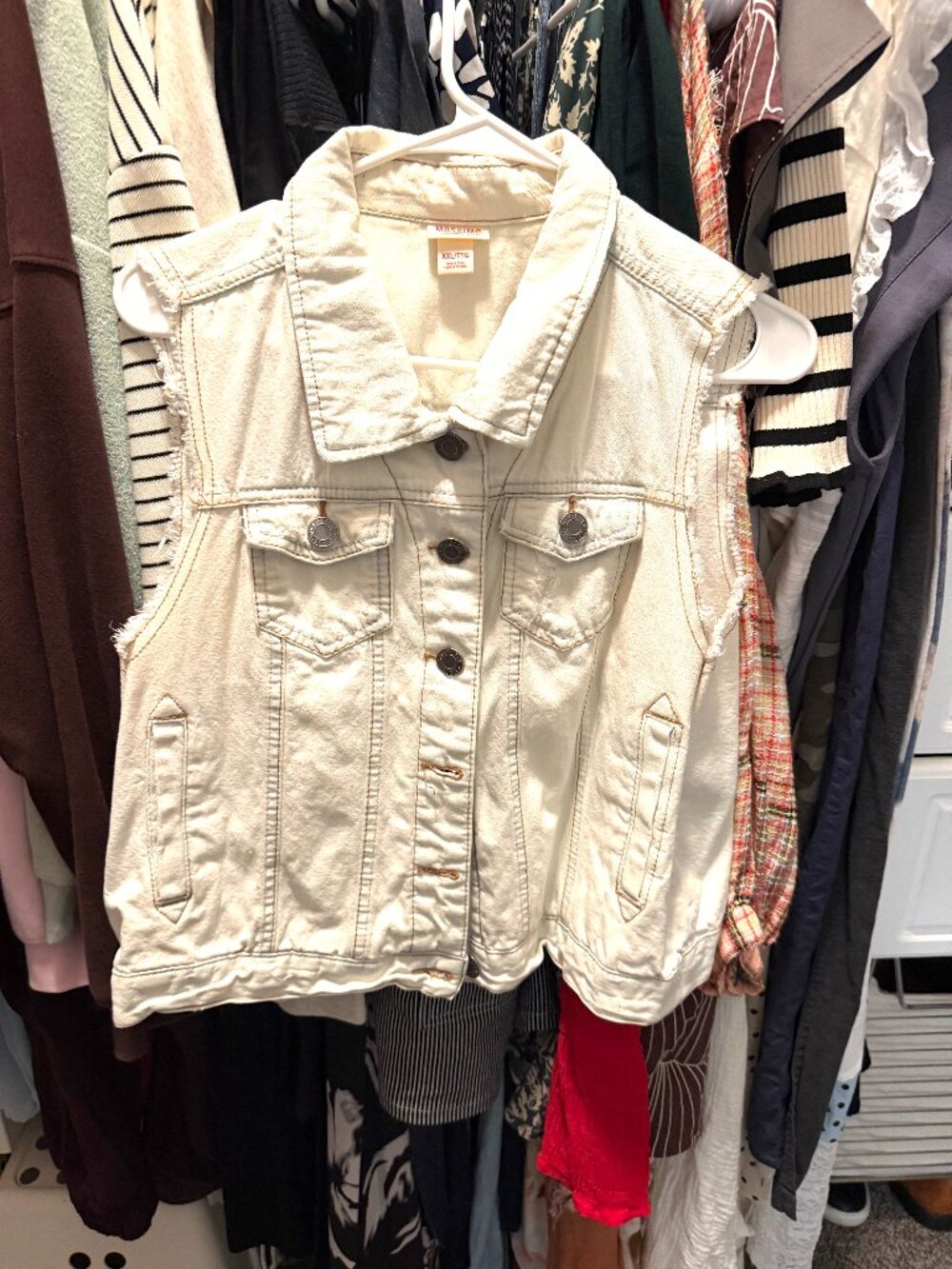 Mossimo Vintage White/Cream Denim Vest Size XXL. Never worn.